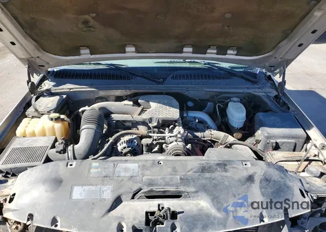 2004 GMC Sierra K2500 Heavy Duty z USA, uszkodzony, nr VIN 1GTHK232X4F182380